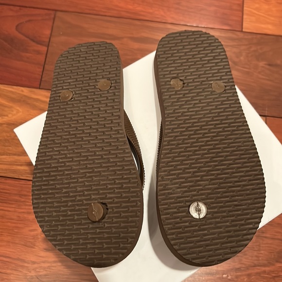 Flip Flops - Picture 3 of 3